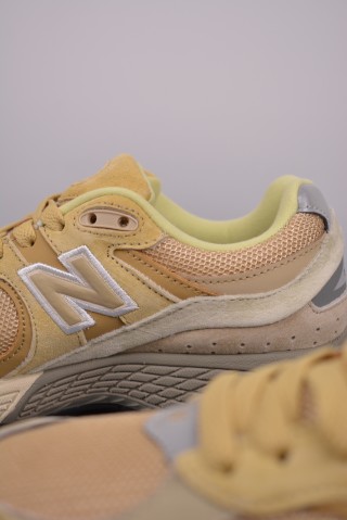 New Balance 2002R view 8
