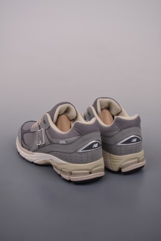 New Balance 2002R view 2