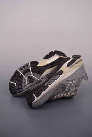 New Balance 2002R view 3