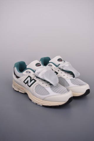 New Balance 2002R