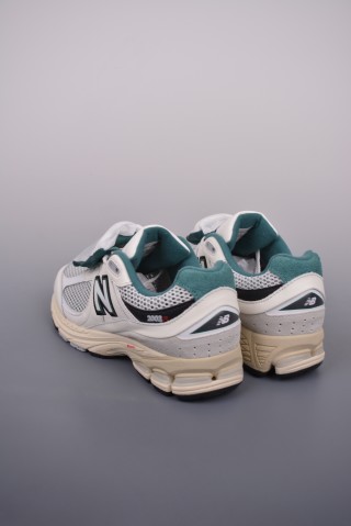 New Balance 2002R view 2
