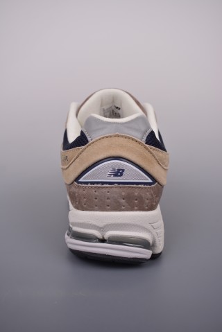 New Balance 2002R view 4