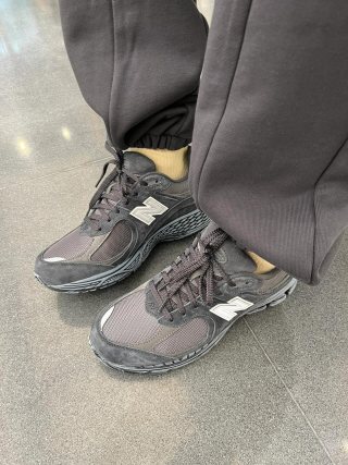 New Balance 2002R view 5