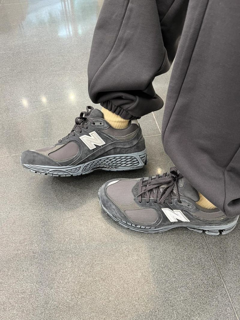 New Balance 2002R view