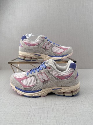 New Balance 2002R view 4