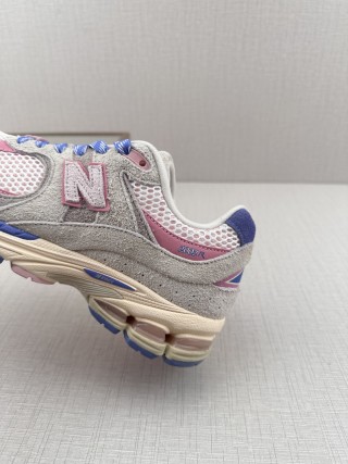 New Balance 2002R view 8