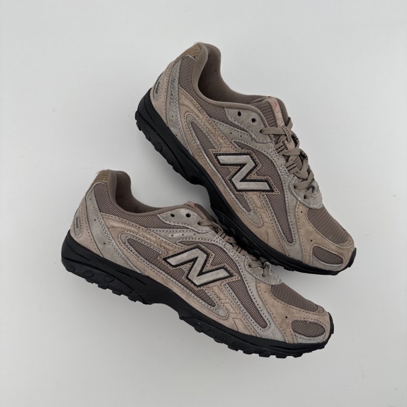 New Balance 204L view