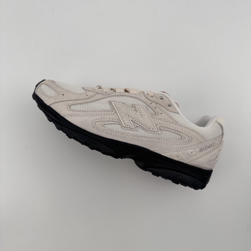 New Balance 204L