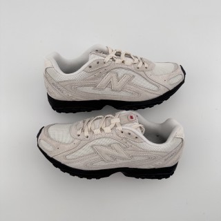 New Balance 204L view 4