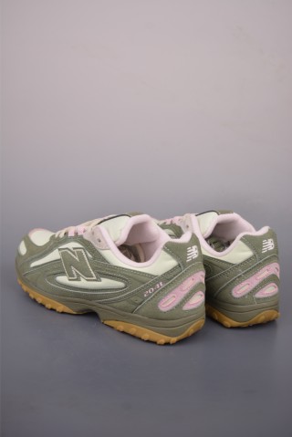 New Balance 204L view 2