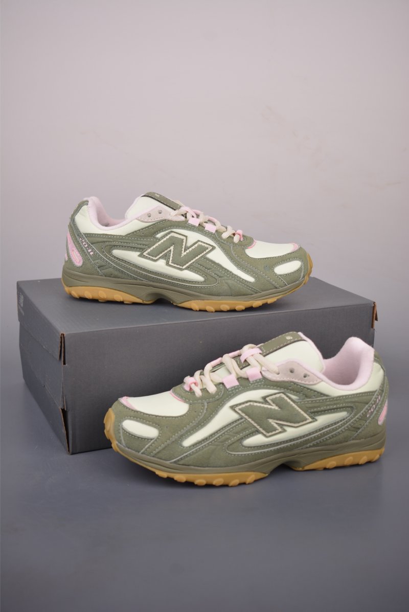 New Balance 204L view