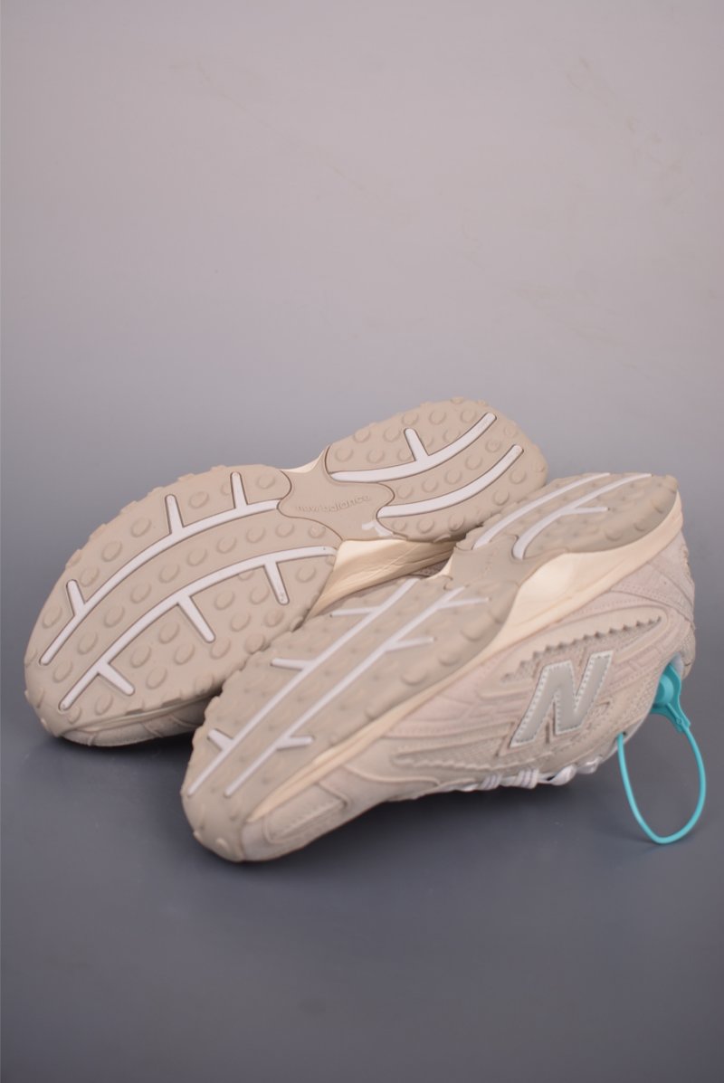 New Balance 204L view