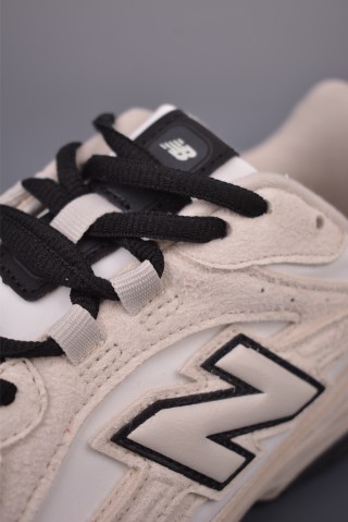 New Balance 204 view 7