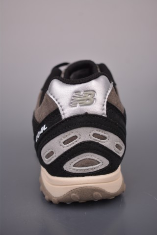 New Balance 204 view 4