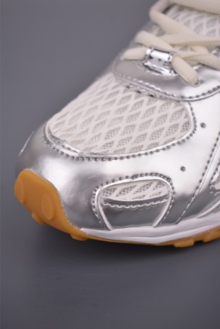 New Balance 204 view 6