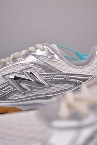 New Balance 204 view 8