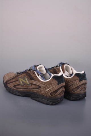 New Balance 204 view 2