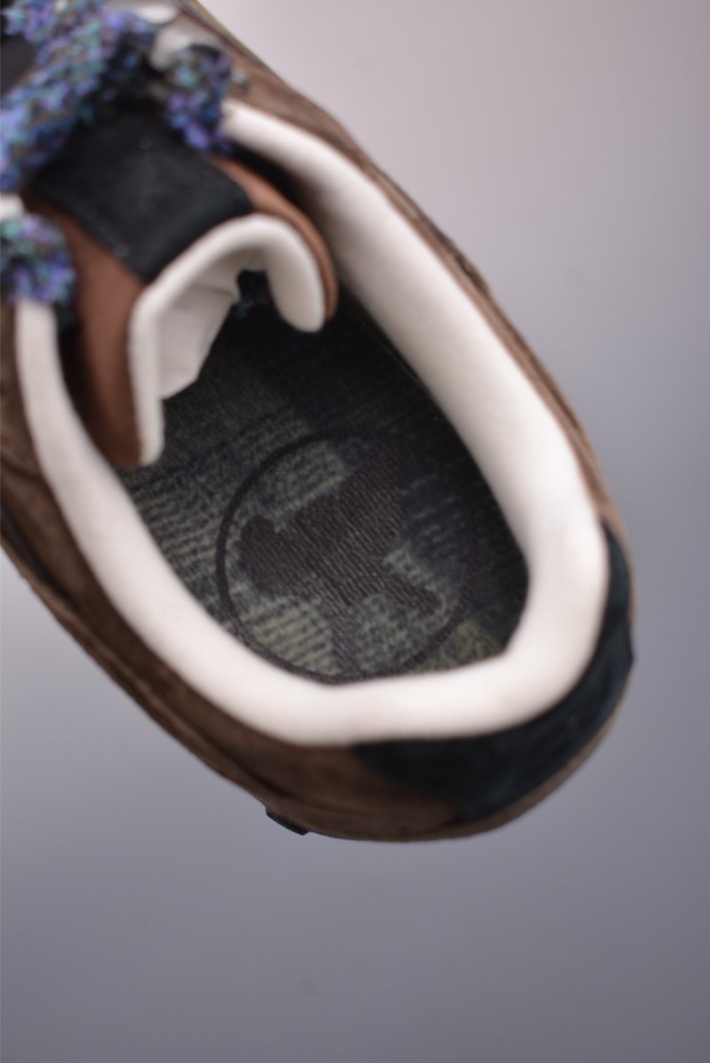 New Balance 204 view