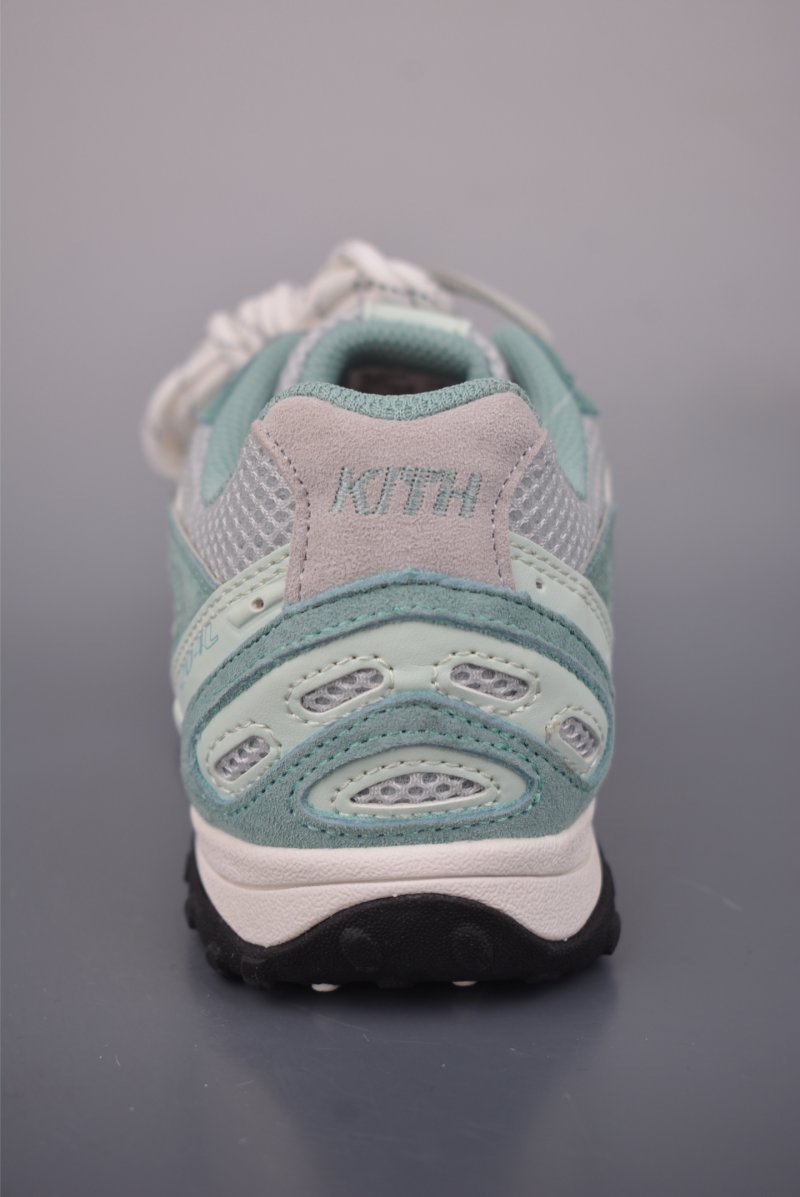 New Balance 204 view