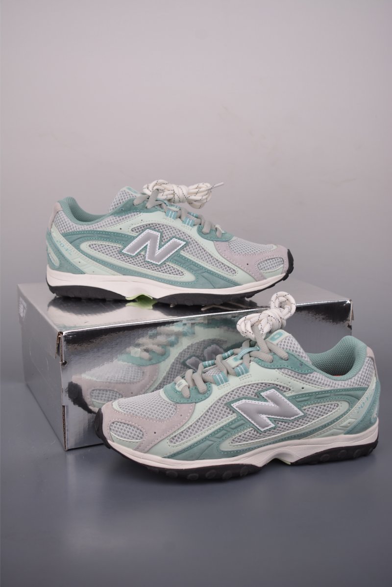 New Balance 204 view