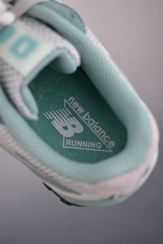 New Balance 204 view 9