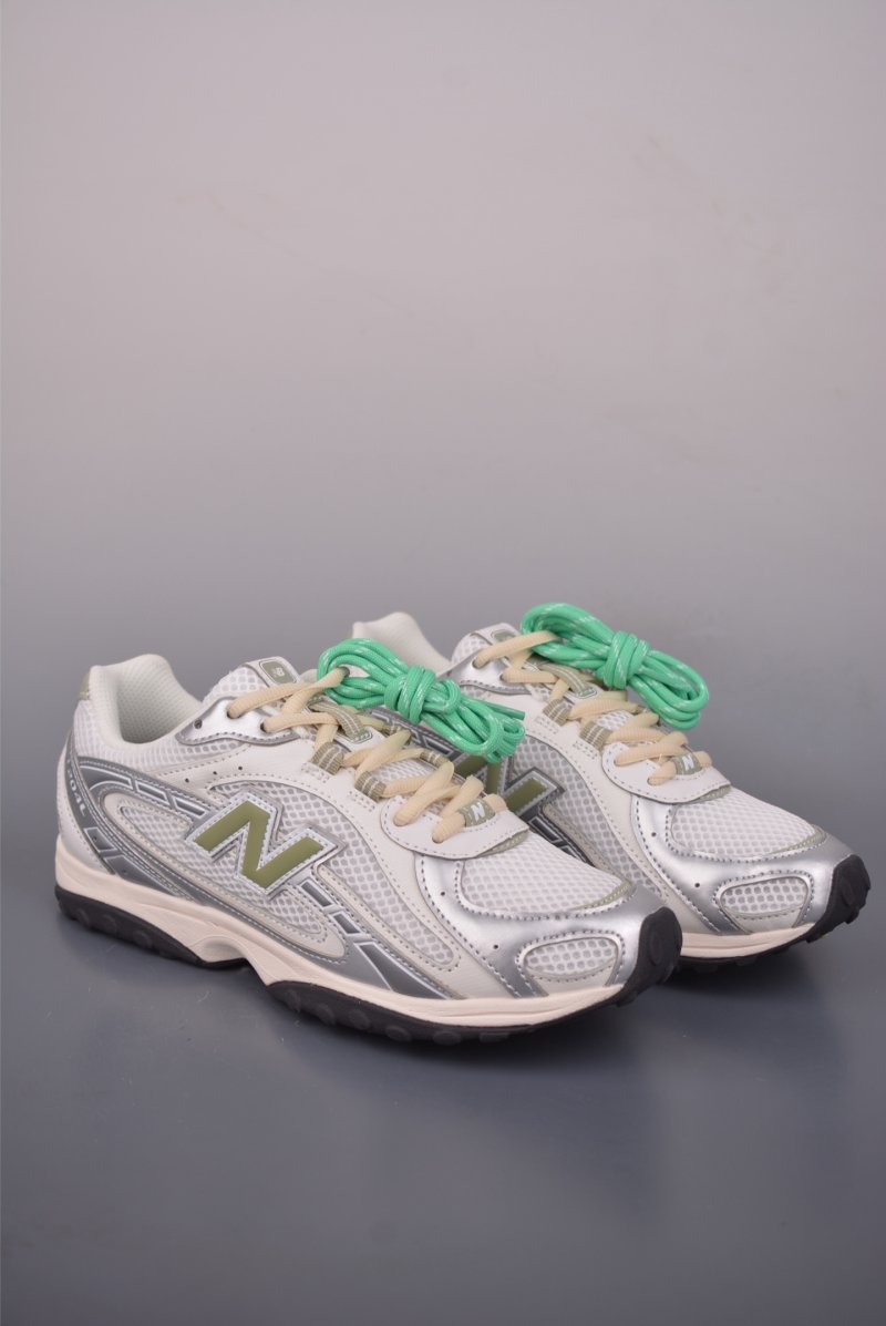 New Balance 204