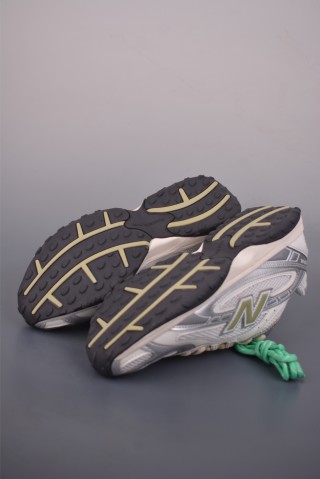 New Balance 204 view 3