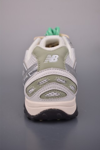 New Balance 204 view 4