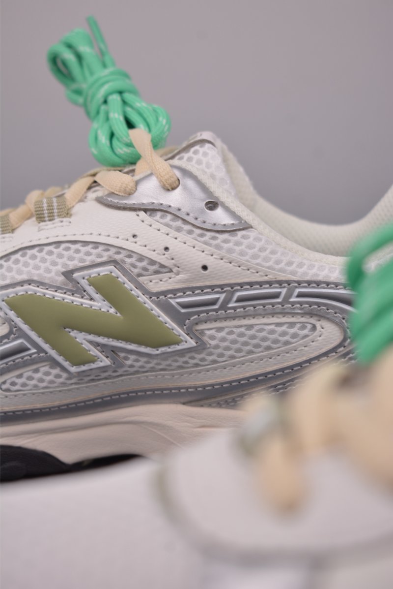 New Balance 204 view