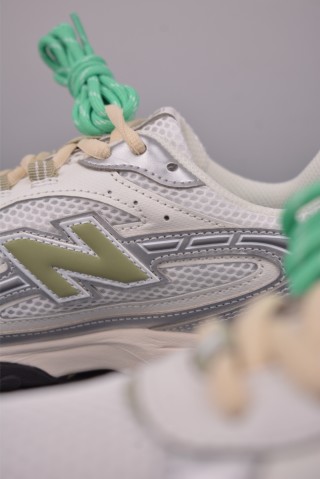 New Balance 204 view 8