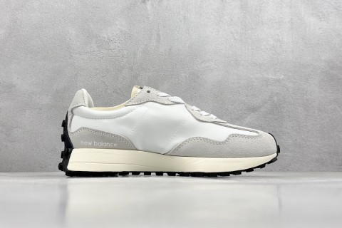 New Balance 327 view 2