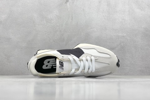 New Balance 327 view 3