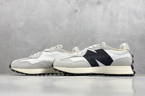 New Balance 327 view 5