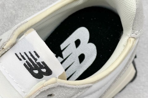 New Balance 327 view 8