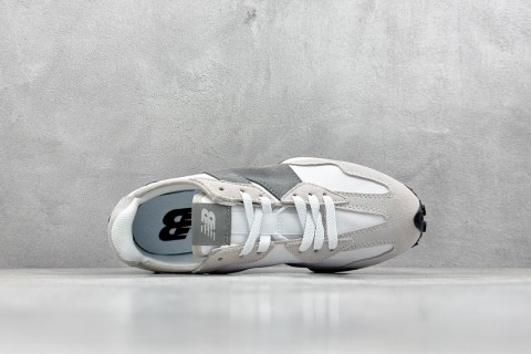 New Balance 327 view 3