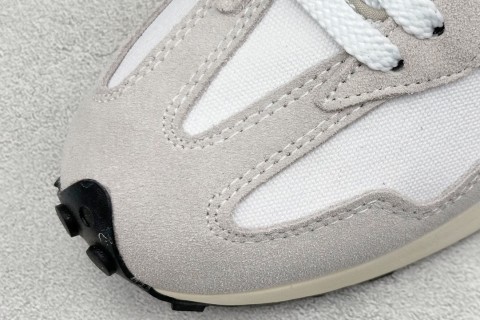 New Balance 327 view 7