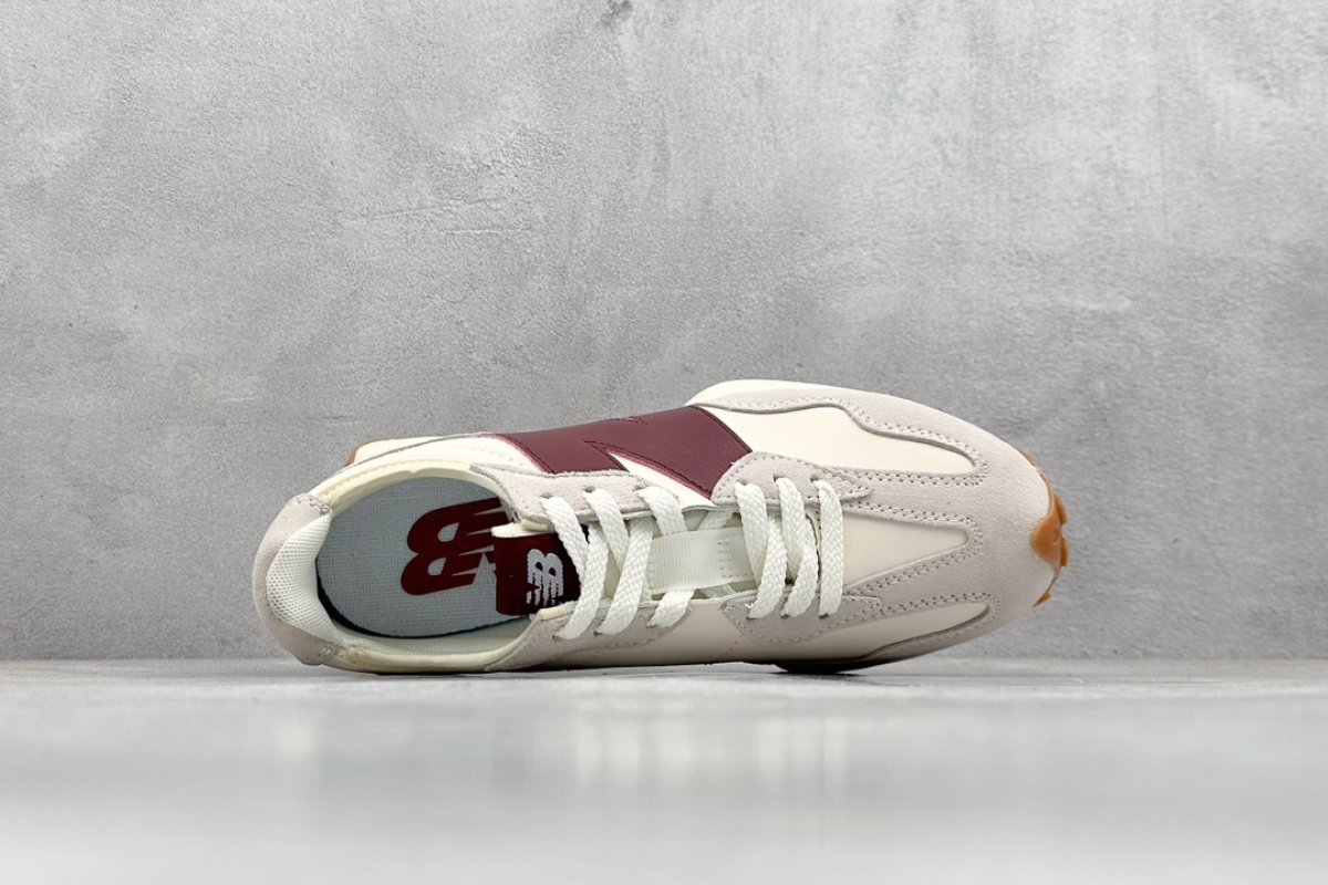 New Balance 327 view
