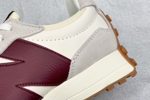 New Balance 327 view 9