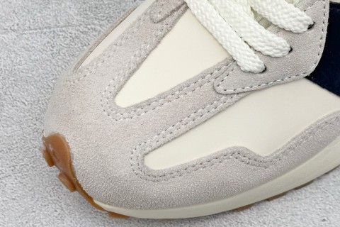 New Balance 327 view 7