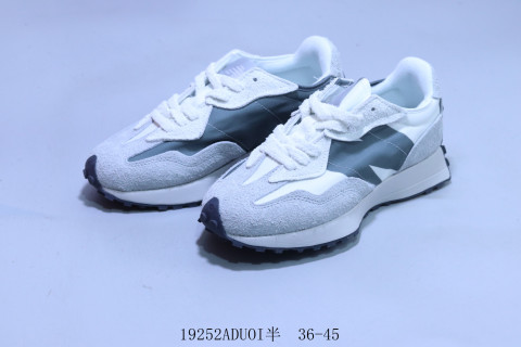 New Balance 327 view 5