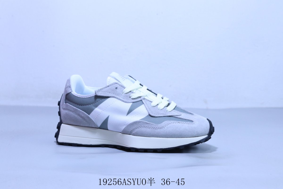New Balance 327