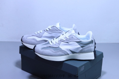 New Balance 327 view 6