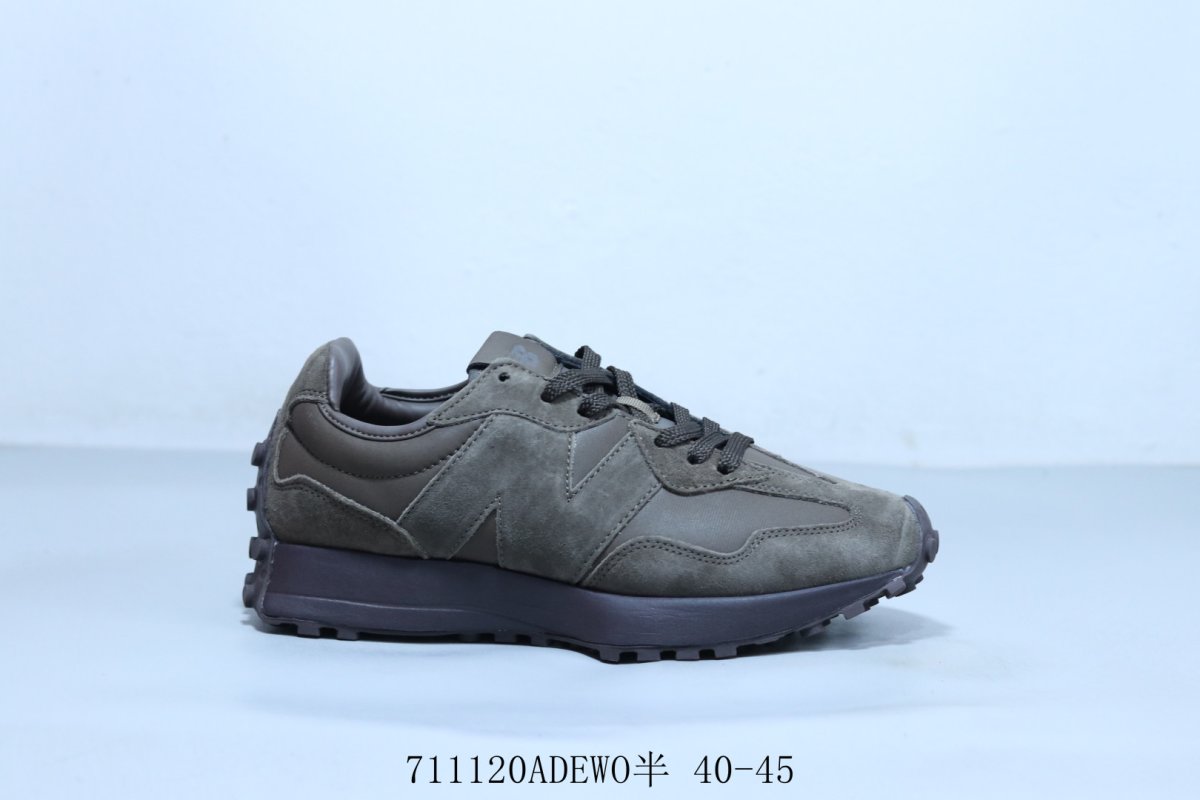 New Balance 327