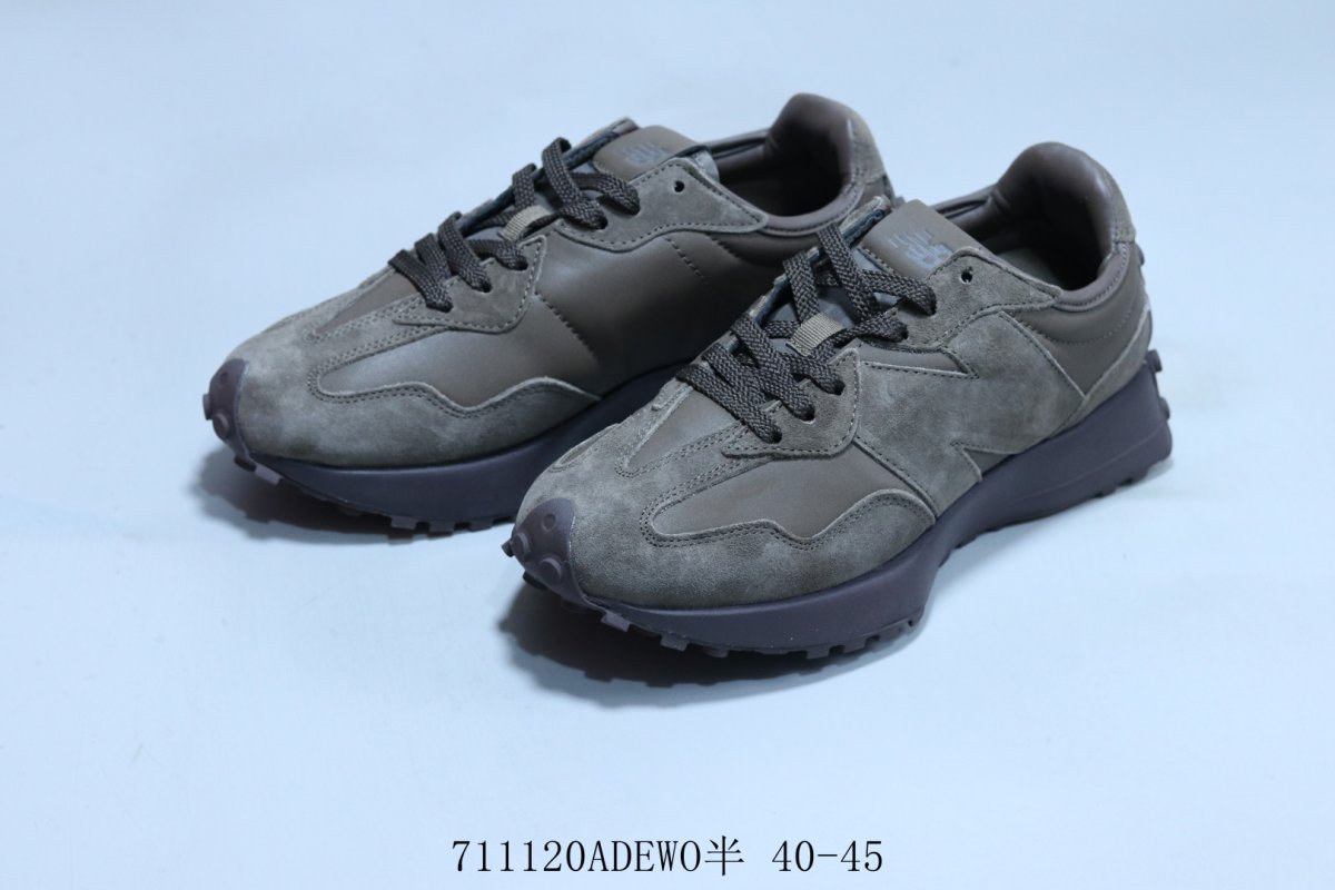 New Balance 327 view