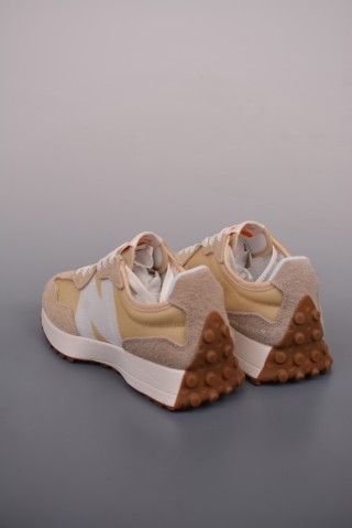 New Balance 327 view 2