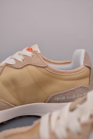 New Balance 327 view 8