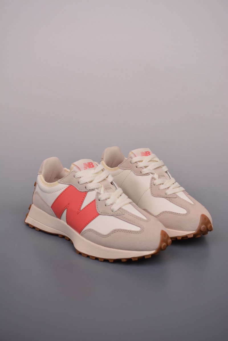 New Balance 327