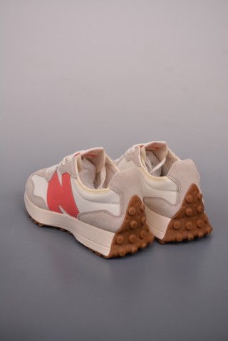 New Balance 327 view 2