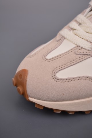 New Balance 327 view 6