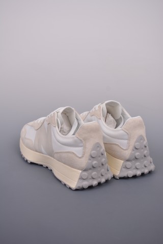 New Balance 327 view 2
